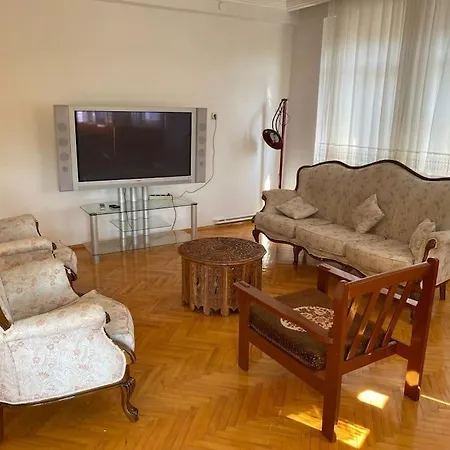 Apartmán Tuzla Mahallesi 3+1 Luks Daire *